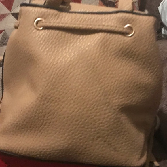 Tan boho tassel crossbody bag! - Picture 4 of 4